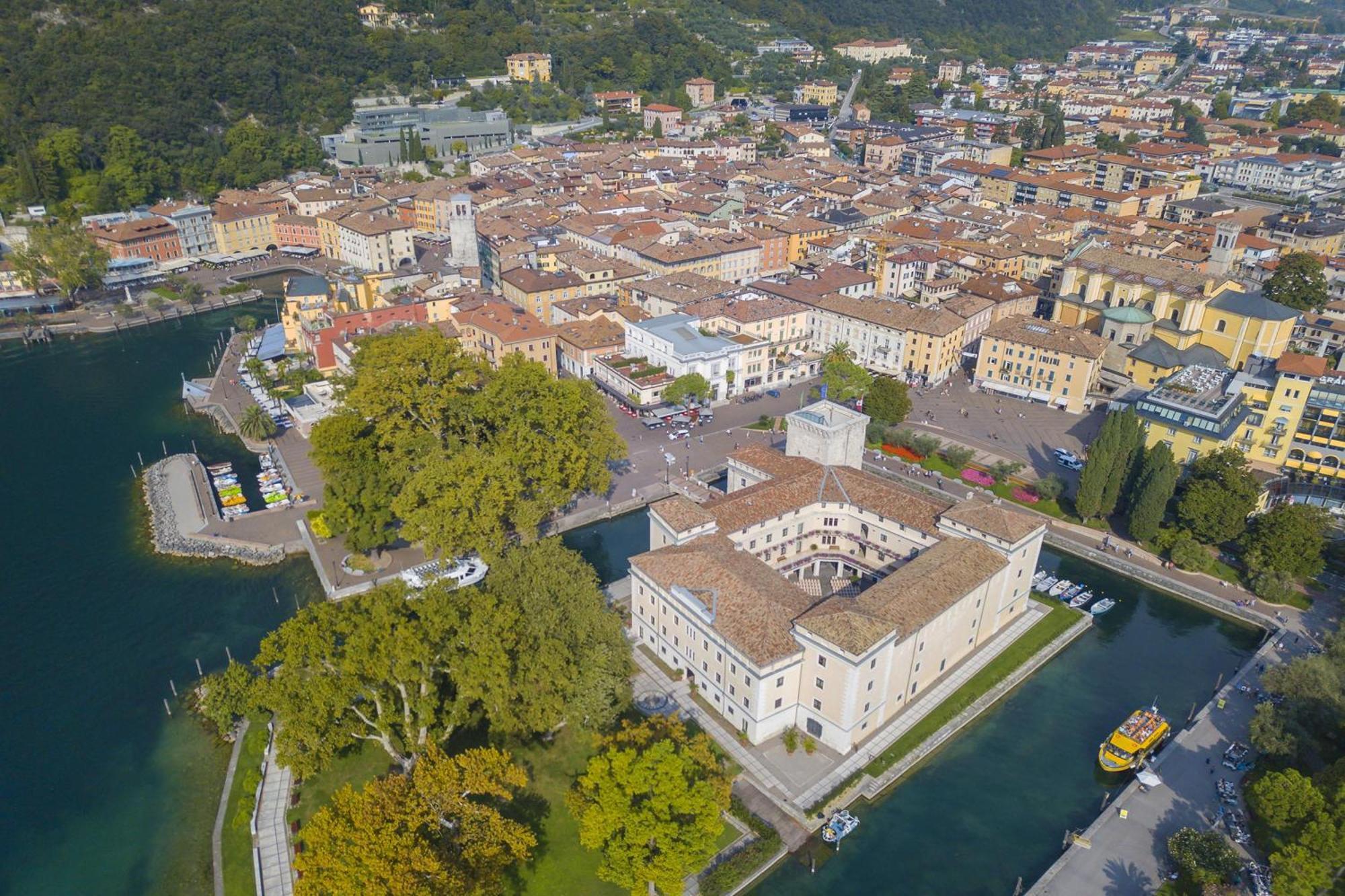 Casa Margherita Few Minutes From Lake - Happy Rentals Riva del Garda Exterior foto
